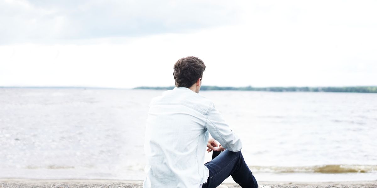 signs-of-an-emotionally-unavailable-man