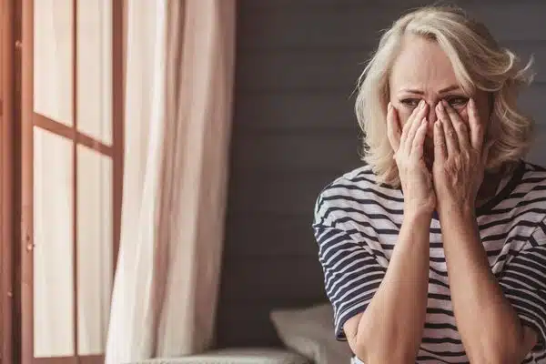 What does low self-esteem look like in relationships
