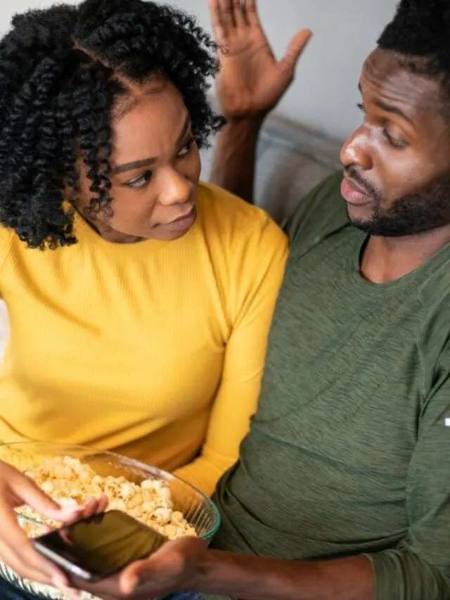 7 Signs Your Partner is Stringing You Along