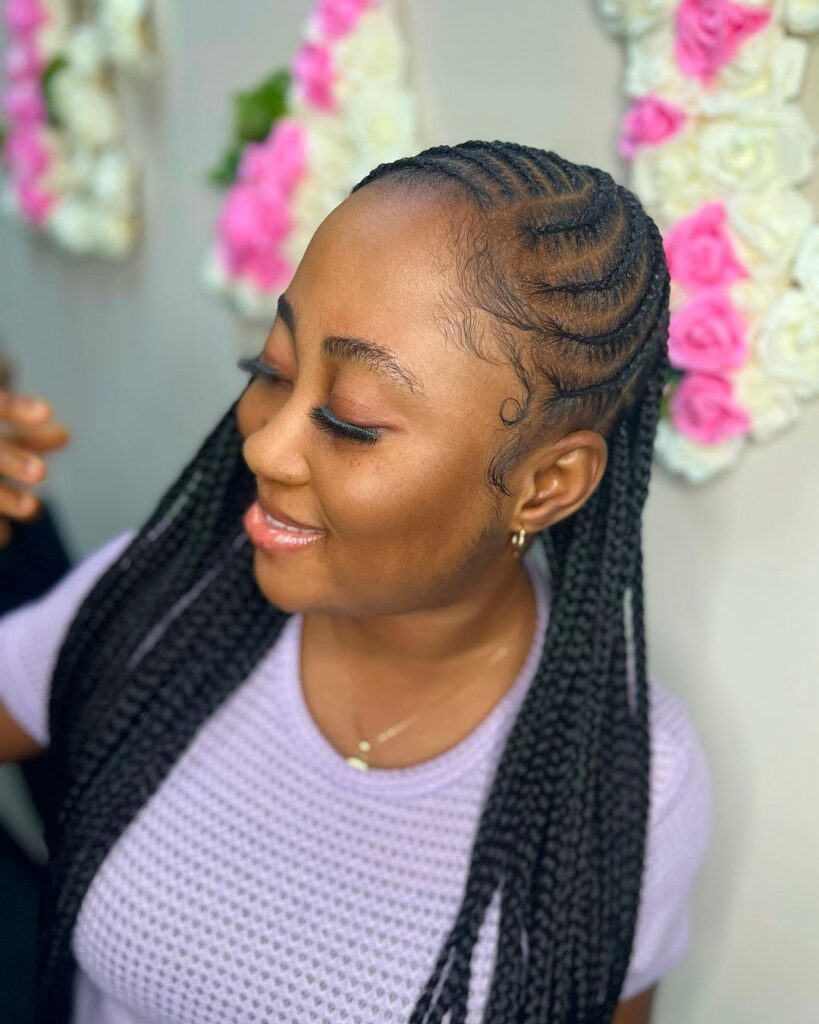 young woman with lemonade knotless braids
